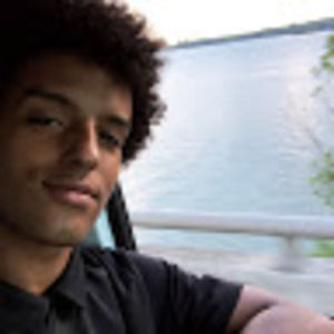 Meet your Posher, Derek